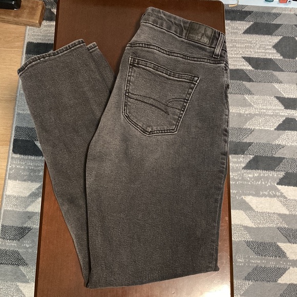 American Eagle Stretch Curvy Mom Jean - Picture 6 of 6